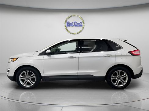 Used 2018 Ford Edge Titanium w/ Technology Package FWD image 2