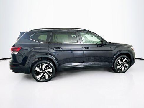 Used 2025 Volkswagen Atlas SE image 10