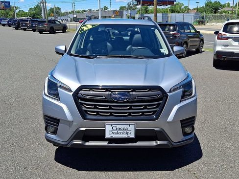 Used 2023 Subaru Forester Limited AWD/4WD image 5