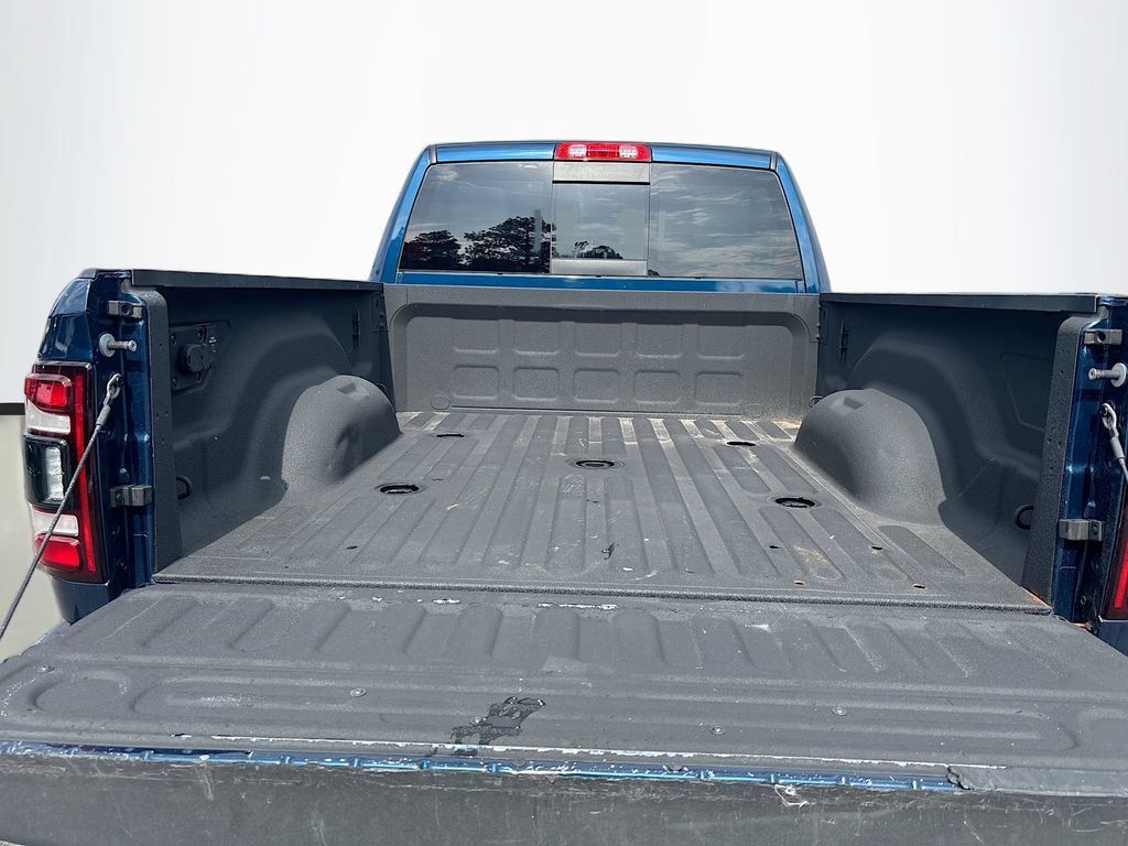 Used 2022 RAM 3500 Laramie w/ Night Edition AWD/4WD image 10