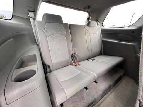 Used 2016 GMC Acadia SLE FWD image 35