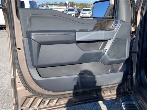 Certified 2022 Ford F150 Lariat w/ Trailer Tow Package image 22