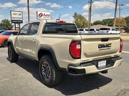 Used 2024 GMC Canyon AT4 AWD/4WD image 3