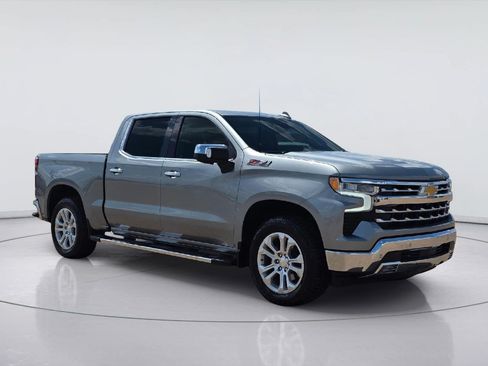Used 2023 Chevrolet Silverado 1500 LTZ w/ Z71 Off-Road Package AWD/4WD image 3