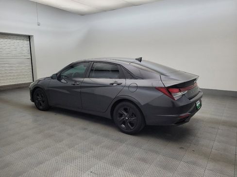 Used 2021 Hyundai Elantra SEL FWD image 3