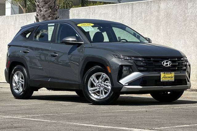 Certified 2026 Hyundai Tucson SE FWD image 2