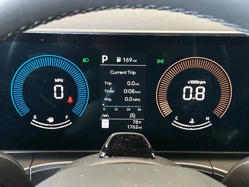 Certified 2025 Hyundai Santa Fe SEL image 39