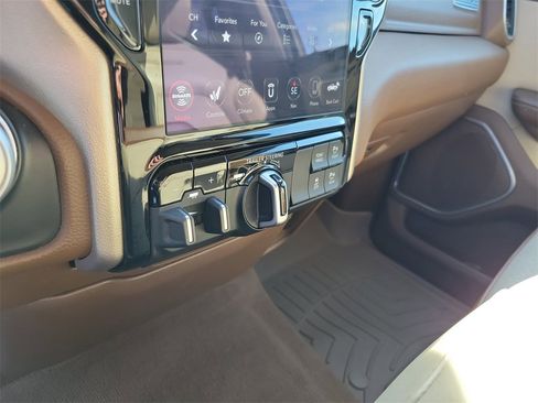 Used 2021 RAM 1500 Laramie image 22