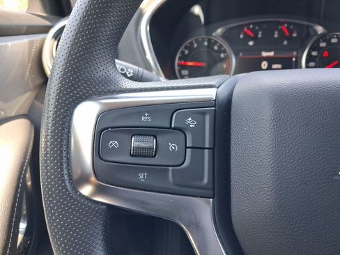 Used 2025 Chevrolet Blazer LT FWD image 24