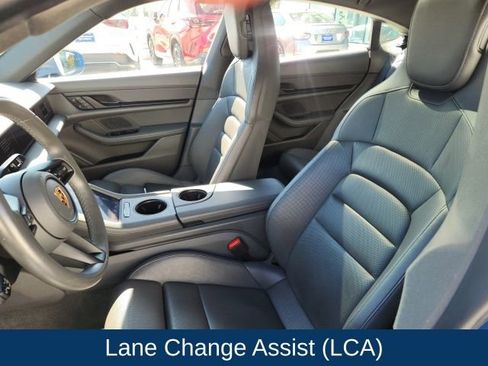 Used 2022 Porsche Taycan image 20