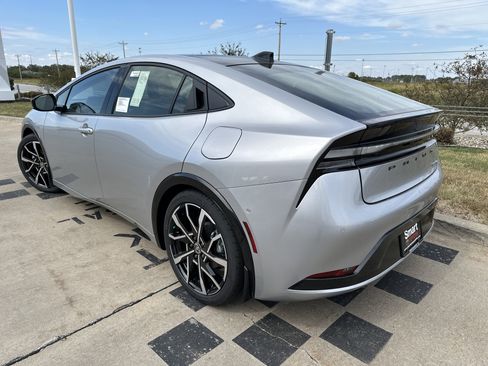 New 2026 Toyota Prius Plug-In Hybrid w/ Limited Premium Package image 8