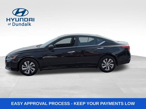 Used 2024 Nissan Altima 2.5 S image 2