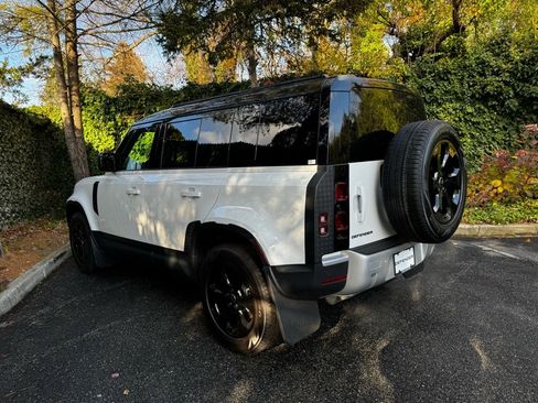 New 2025 Land Rover Defender 110 S image 5