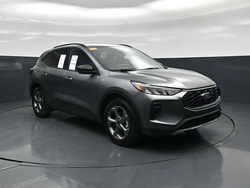 Used 2025 Ford Escape ST-Line w/ Tech Pack #1 FWD image 51