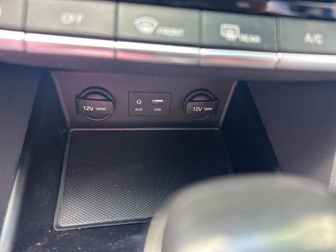 Used 2017 Hyundai Ioniq SEL image 33