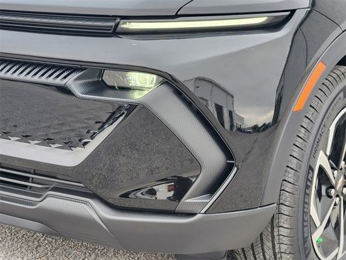 New 2026 Chevrolet Equinox EV LT image 6