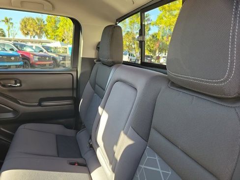Certified 2025 Nissan Frontier SV image 15
