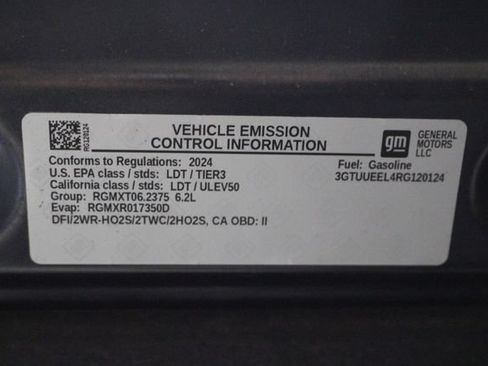 Used 2024 GMC Sierra 1500 AT4 w/ Technology Package AWD/4WD image 64