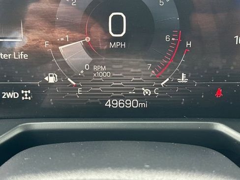 Used 2024 GMC Acadia Elevation image 30