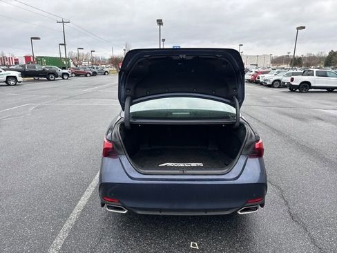 Used 2019 Toyota Avalon image 7