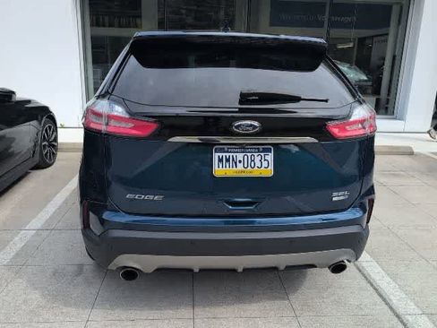 Used 2020 Ford Edge SEL w/ Cold Weather Package AWD/4WD image 3