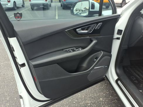 Used 2018 Audi Q7 3.0T Prestige image 14