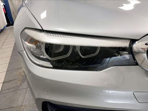 Used 2018 BMW 530i xDrive w/ Premium Package image 33