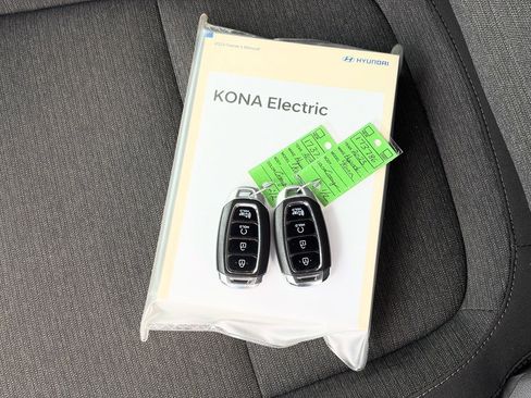 Used 2023 Hyundai Kona SEL image 23