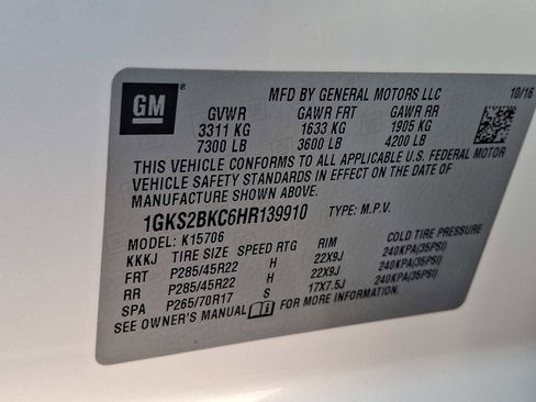 Used 2017 GMC Yukon SLT w/ Premium Edition image 27