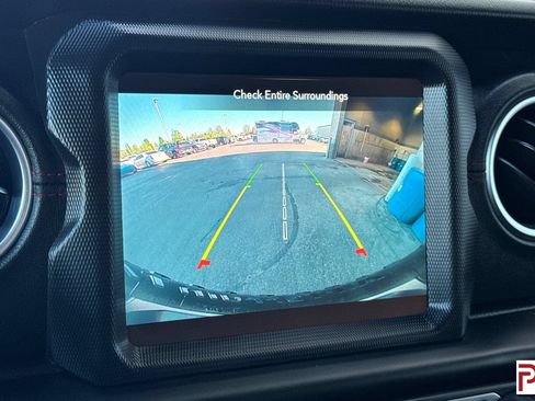 Used 2020 Jeep Wrangler Unlimited Rubicon w/ Quick Order Package 28Y Recon AWD/4WD image 25