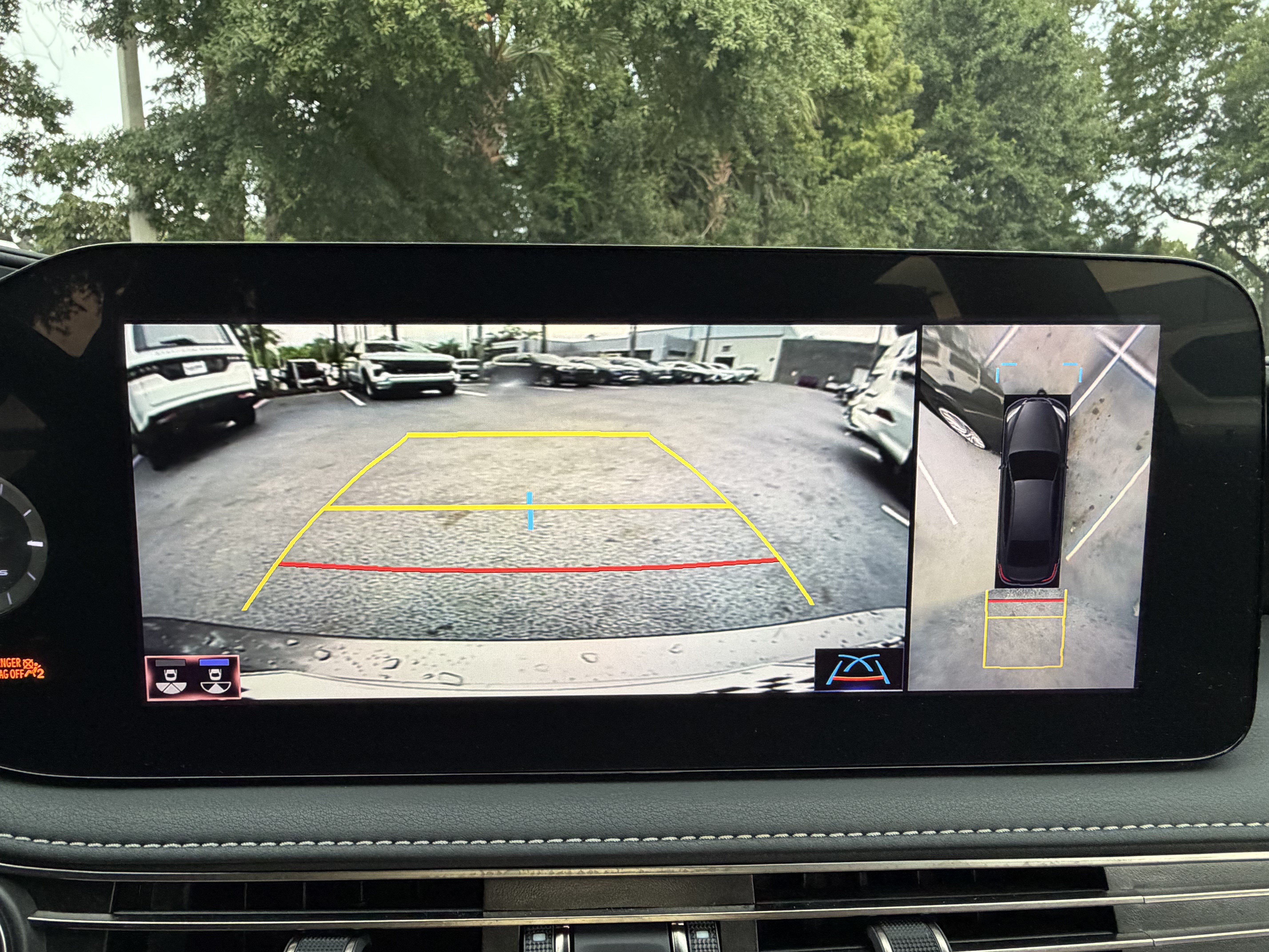 Used 2022 Lexus LS 500 w/ Interior Upgrade Package RWD image 26