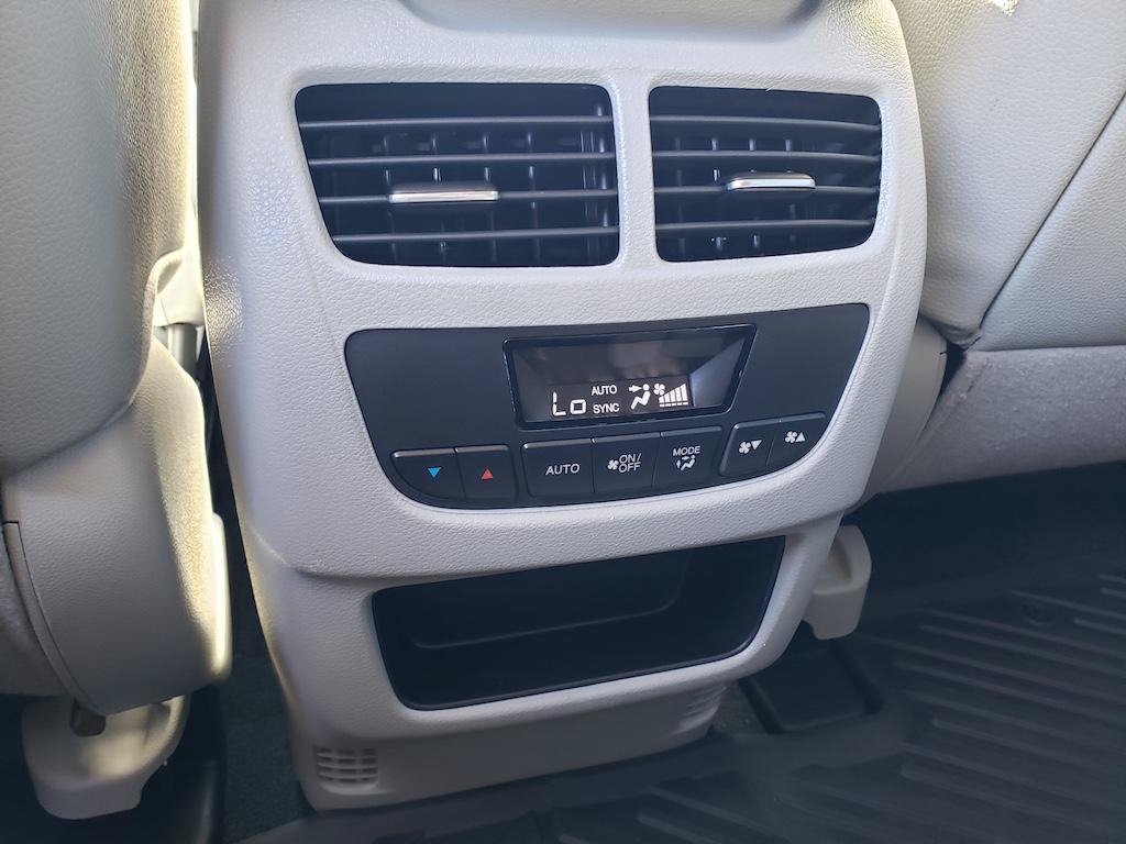 Used 2015 Acura MDX w/ Technology Package AWD/4WD image 11