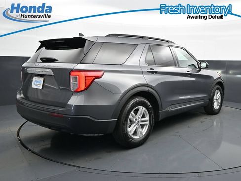 Used 2021 Ford Explorer XLT RWD image 10
