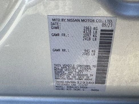 Used 2024 Nissan Altima 2.5 SV image 33