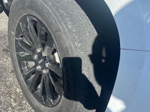 Used 2021 GMC Canyon Elevation w/ Trailering Package image 8