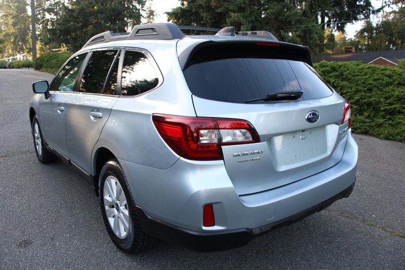 Used 2016 Subaru Outback 2.5i Premium AWD/4WD image 4
