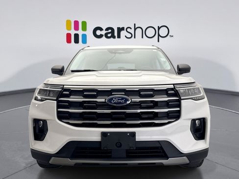 Used 2025 Ford Explorer Active w/ Active Comfort Package AWD/4WD image 8