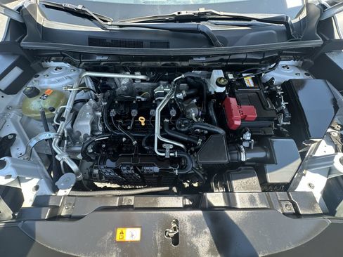 Used 2025 Mitsubishi Outlander AWD image 34
