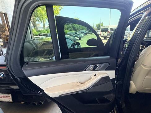 Used 2021 BMW X5 sDrive40i w/ M Sport Package RWD image 22