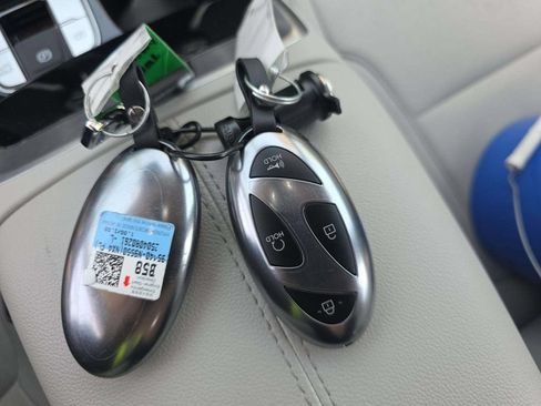 Used 2026 Hyundai Tucson SE FWD image 17