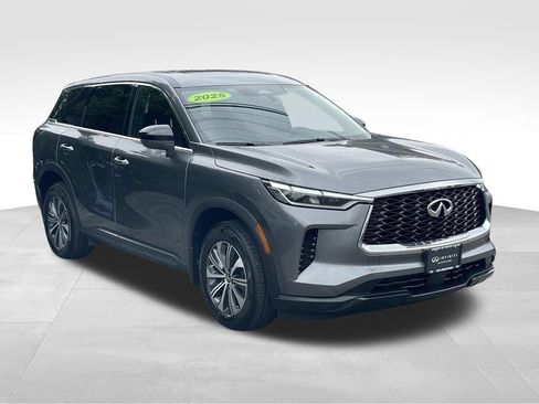 Certified 2025 INFINITI QX60 Pure AWD/4WD image 3