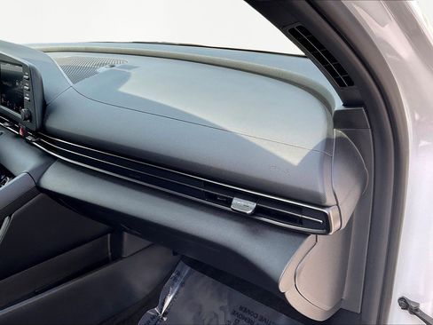 Certified 2026 Hyundai Elantra Sport FWD image 26