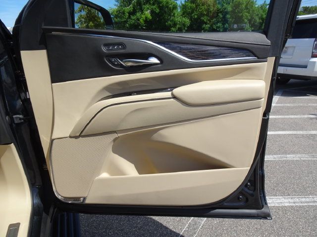 Used 2022 Cadillac Escalade Premium Luxury w/ Performance Package AWD/4WD image 19