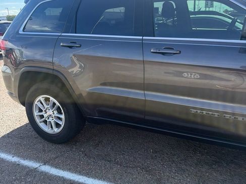 Used 2020 Jeep Grand Cherokee Laredo RWD image 8