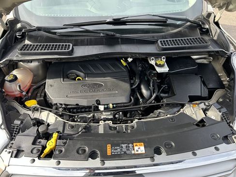 Used 2017 Ford Escape Titanium image 28