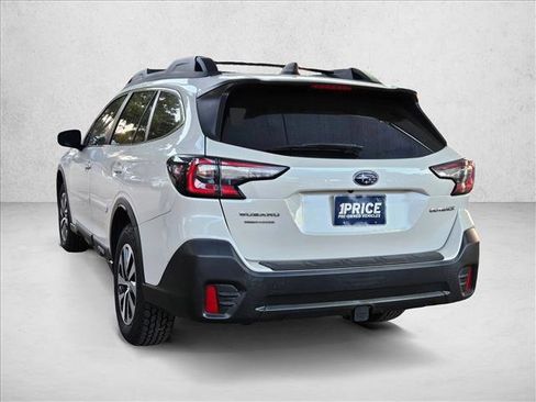 Used 2022 Subaru Outback Premium image 7