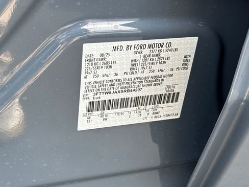 New 2025 Ford Maverick XLT w/ XLT Luxury Package image 27