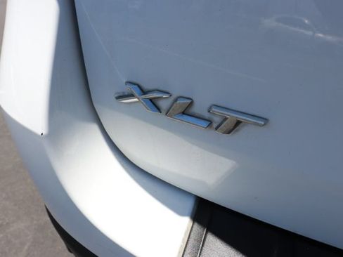 Used 2023 Ford Explorer XLT w/ Equipment Group 202A RWD image 6