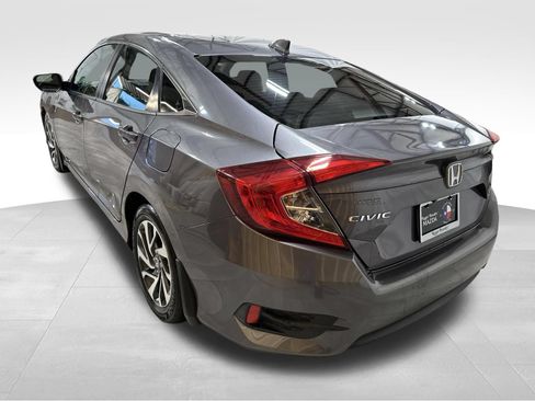 Used 2018 Honda Civic EX image 7