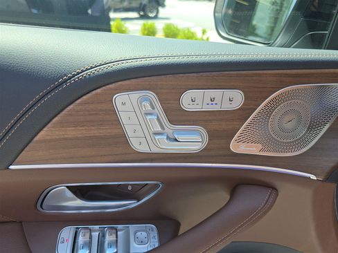 Used 2025 Mercedes-Benz GLE 350 4MATIC image 21